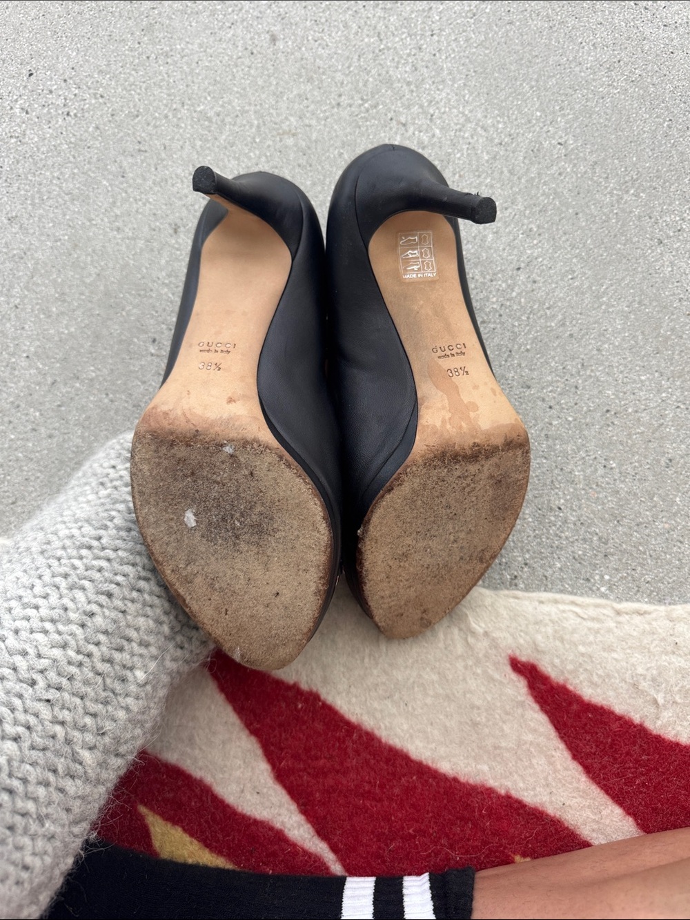 Gucci Black Peep-Toe Heels with Silver Horsebit - Picture 4 of 6